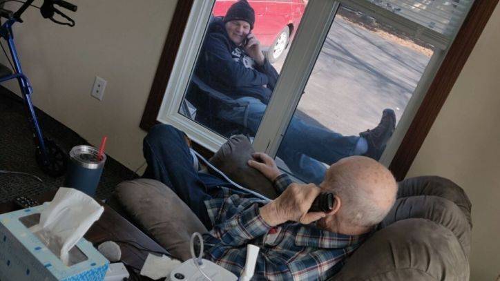Minnesota man visits elderly father through window, as COVID-19 prohibits in-person visits - fox29.com - state Minnesota - county Anoka