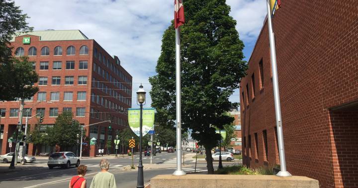 Fredericton implements new closures in bid to contain coronavirus - globalnews.ca - city New Brunswick - county Hall