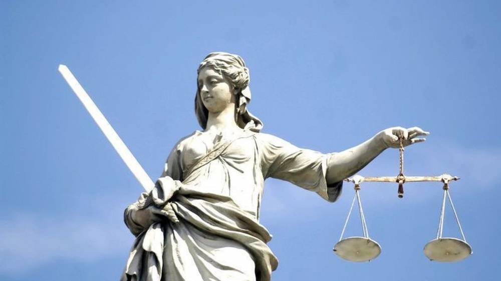 Judge to hold off ordering extraditions over outbreak - rte.ie - Ireland