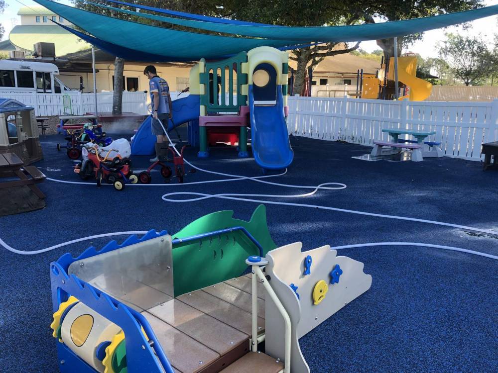 Doing their part amid coronavirus pandemic, brothers clean Central Florida playgrounds - clickorlando.com - state Florida - county Orange