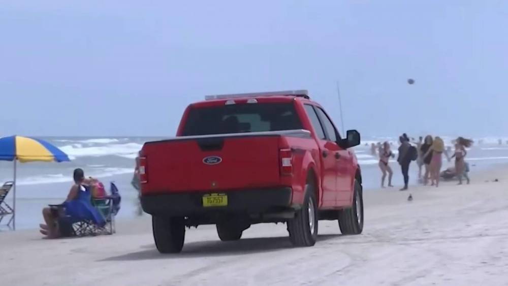 Ron Desantis - Police patrol Florida beaches to enforce new coronavirus rules - clickorlando.com - state Florida