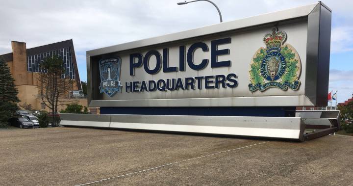 Coronavirus: Halifax Regional Police to close 2 of its service locations - globalnews.ca - city Dartmouth - county Bedford