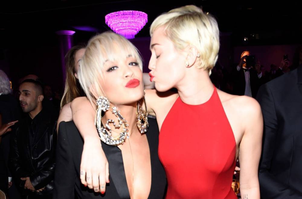 Rita Ora - Rita Ora Talks 'How to Be Lonely' With Miley Cyrus & Unveils Coronavirus Charity Merch - billboard.com