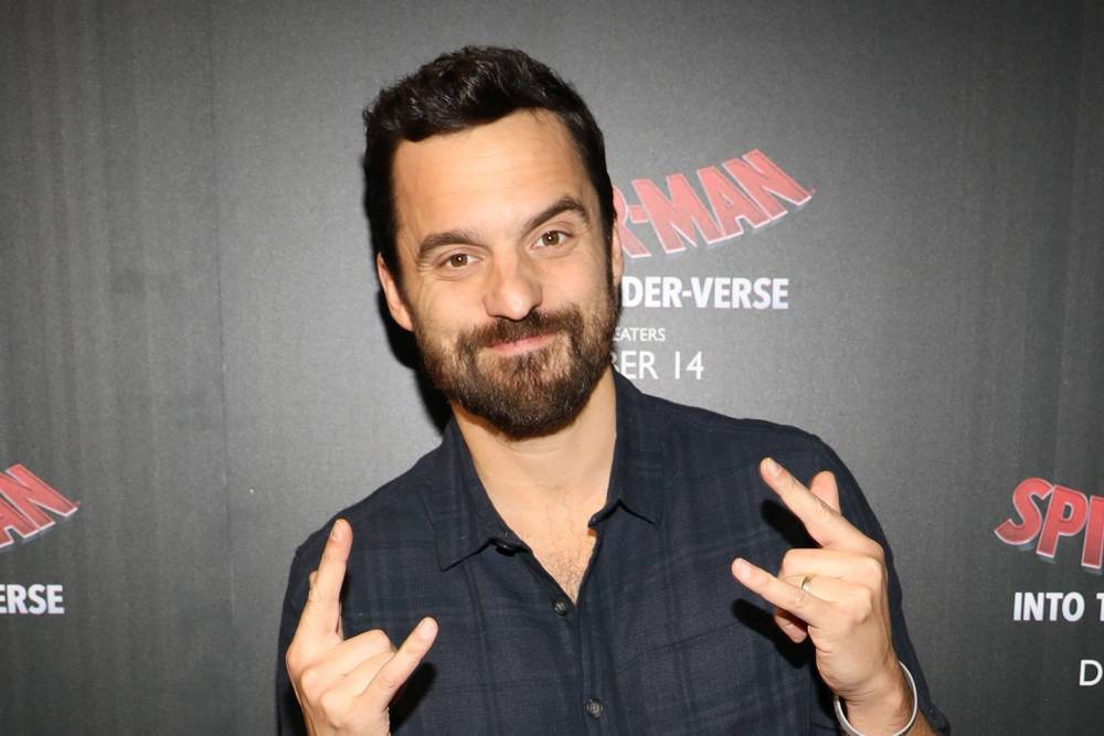 Jake Johnson - Tom Holland - Jake Johnson Gets Back Into Character As ‘Spider-Man’ With Messages For Self-Isolating Kids - etcanada.com