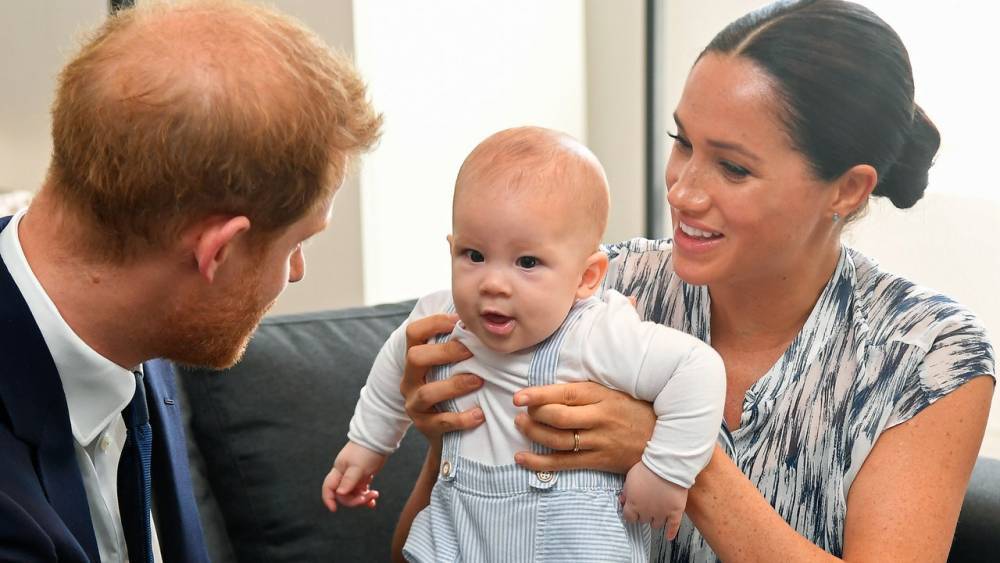 Meghan Markle - Meghan Markle and Prince Harry's Son Archie Reportedly ‘Loves Being Outside in Nature’ - glamour.com - Canada - city Hague