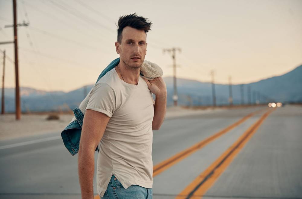 Russell Dickerson - Russell Dickerson Shares Advice & Sympathizes With Fellow Artists During Billboard Live At-Home Concert - billboard.com - Usa - state Tennessee - city Seattle - county Cross - city Nashville, state Tennessee - county Sonoma