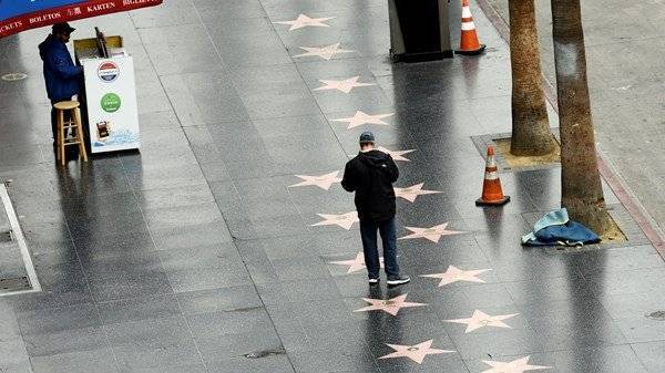 Gavin Newsom - Walk Of Fame almost deserted as Hollywood rocked by coronavirus - breakingnews.ie - state California - county Los Angeles
