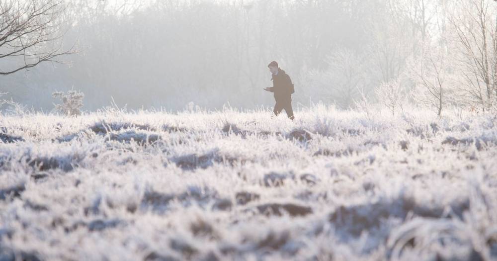 UK weather: Weekend chill with -3C lows while Britain battles coronavirus - mirror.co.uk - Britain