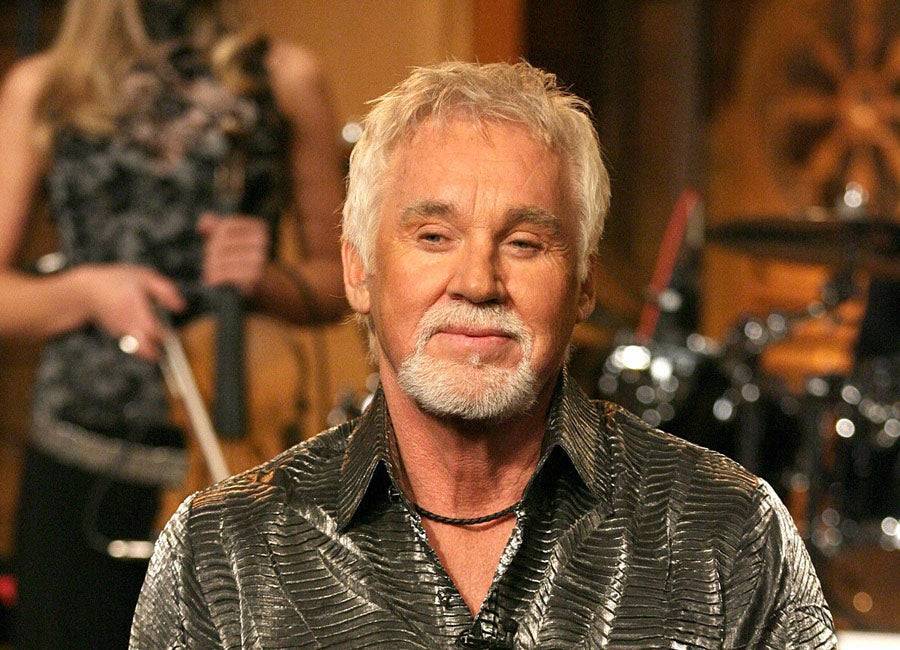 Kenny Rogers - Country music legend Kenny Rogers passes away aged 81 - evoke.ie