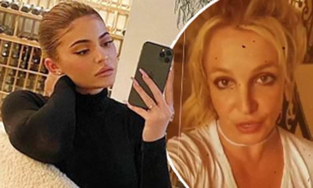 Kylie Jenner - Britney Spears - Kylie Jenner asks for movie suggestions as Britney Spears offers to help fans - dailymail.co.uk