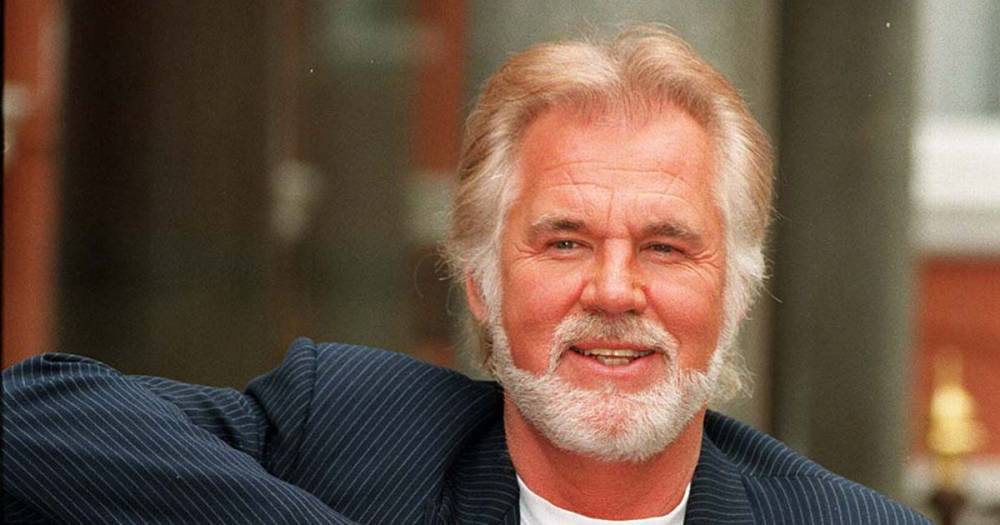 Kenny Rogers - Dolly Parton - Kenny Rogers dead as country music legend passes away aged 81 - dailyrecord.co.uk