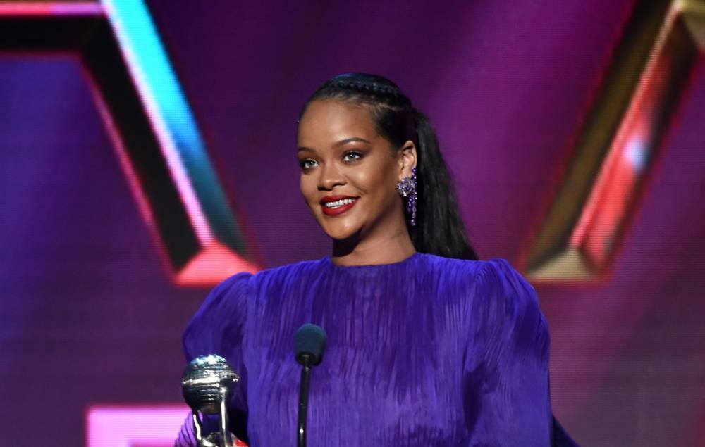 Coronavirus: Rihanna offers to buy $700k worth of ventilators for Barbados - nme.com - Usa - Barbados