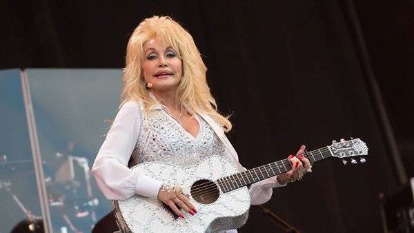 Kenny Rogers - Dolly Parton - Dolly Parton says her heart is ‘broken’ after death of Kenny Rogers - breakingnews.ie - Usa - county Island