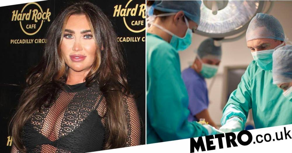 Lauren Goodger - Towie - Lauren Goodger argues with NHS staff who criticise her for not staying indoors amid coronavirus outbreak - metro.co.uk - county Essex