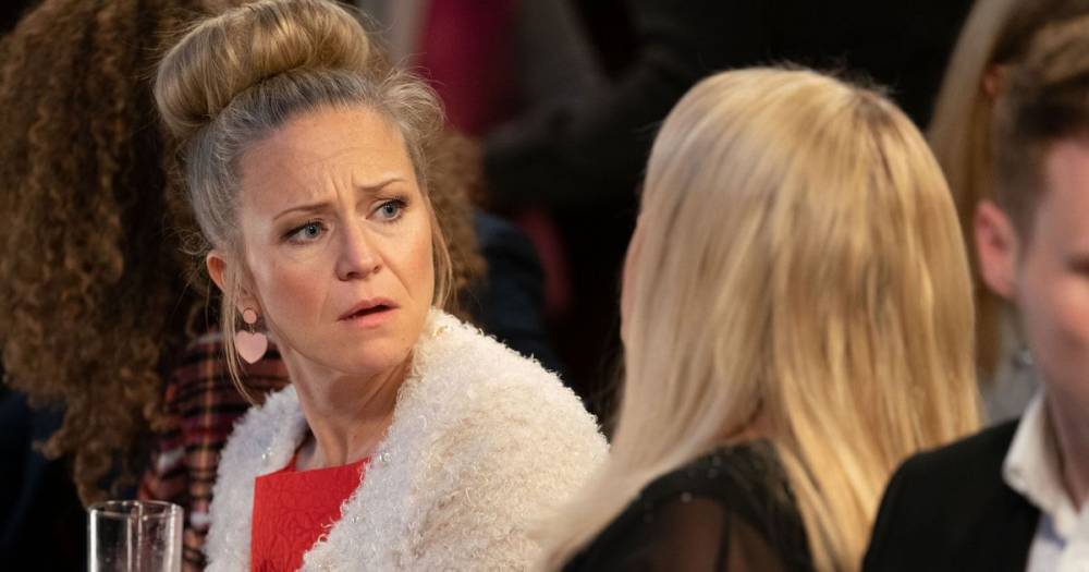 Kellie Bright - Linda Carter - queen Vic - EastEnders star Kellie Bright says Linda Carter's alcoholism saves lives - mirror.co.uk