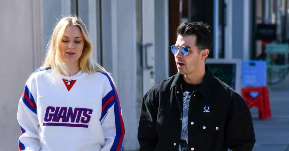 Joe Jonas - 'Pregnant' Sophie Turner calls husband Joe Jonas 'work of art' in quarantine QA - mirror.co.uk