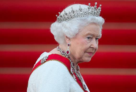 queen Elizabeth - Queen Elizabeth's coronavirus shock - newidea.com.au