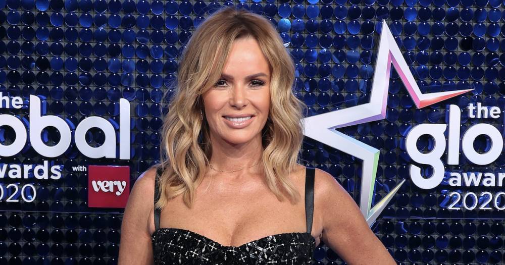 Amanda Holden - Amanda Holden wows as she shares snap of lookalike mum for Mother's Day - dailystar.co.uk - Britain