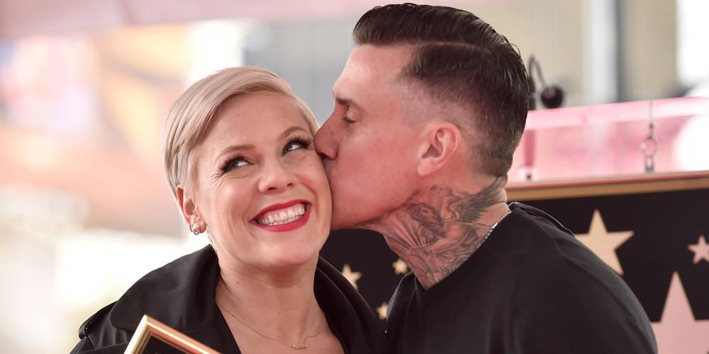 Carey Hart - Pink Hits Back at Hater While Social Distancing at Home on Instagram - justjared.com