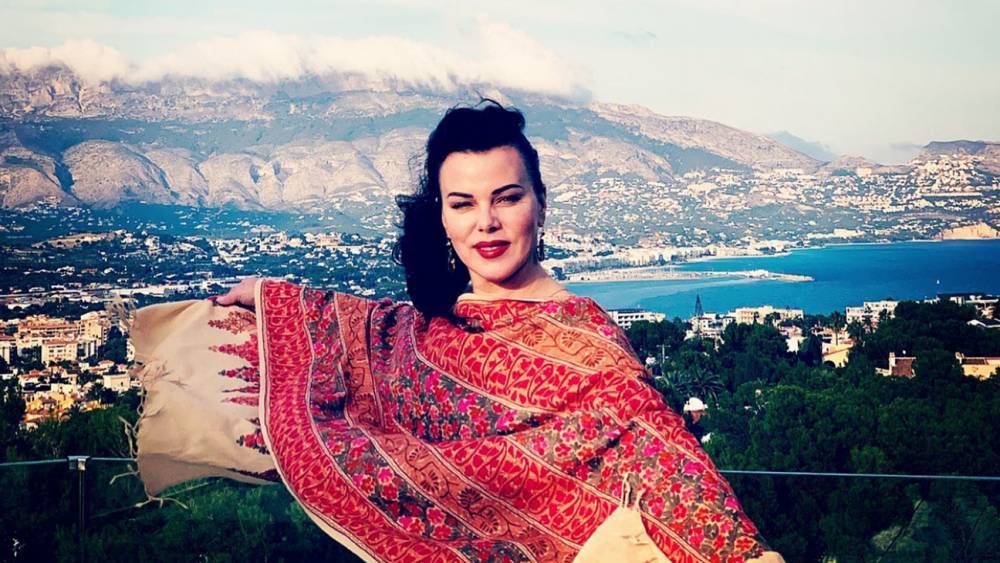 Debi Mazar Tests Positive for Coronavirus: "Today My Lungs Are Heavy, but I'm Tough" - hollywoodreporter.com - county Young - county Power