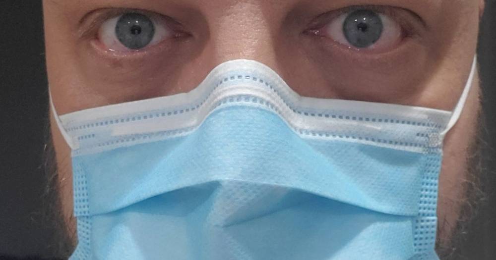 Coronavirus 'feels like the most devastating flu I've ever had' says filmmaker - mirror.co.uk - New York