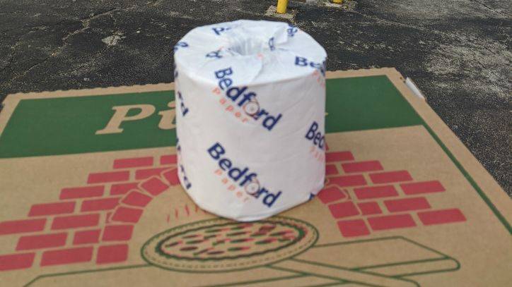 Restaurant including toilet paper roll with every takeout order - fox29.com - state Illinois - city Chicago