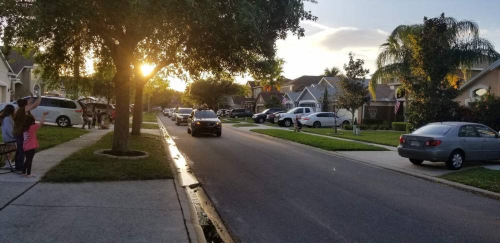 Orange County educators surprise their ‘wolf pups’ with special caravan - clickorlando.com - state Florida - county Orange