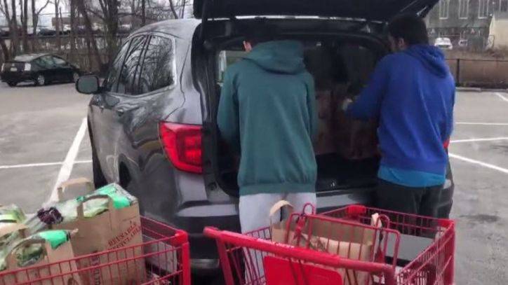 Lauren Dugan - Lower Merion - 2 Montgomery County brothers shop for neighbors in an effort to help the community - fox29.com - county Montgomery