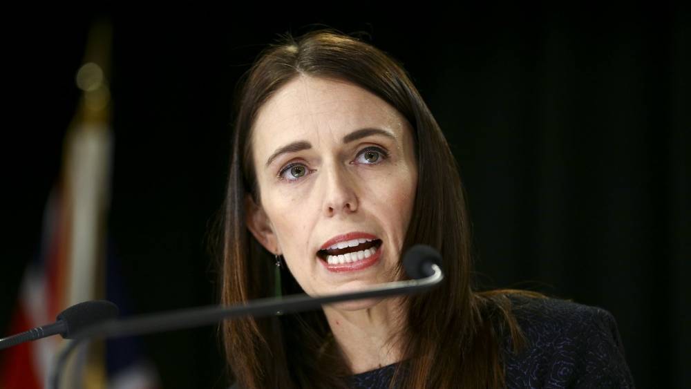 Jacinda Ardern - New Zealand prepares to enter lockdown as Covid-19 cases surge - rte.ie - New Zealand