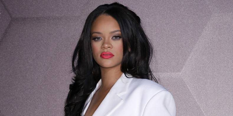 Angela Weiss - Rihanna Donates $5 Million to On-the-Ground Coronavirus Relief Efforts - wmagazine.com - city New York