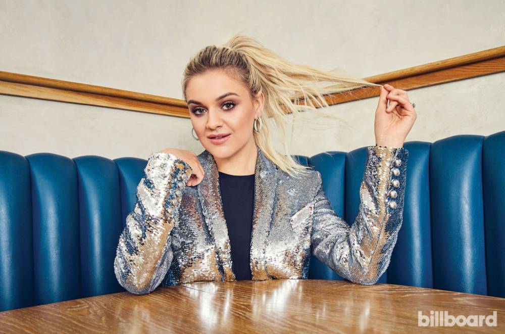 Kelsea Ballerini - Kelsea Ballerini Gets Close to Fans -- With Some Help From Drones - billboard.com - Usa