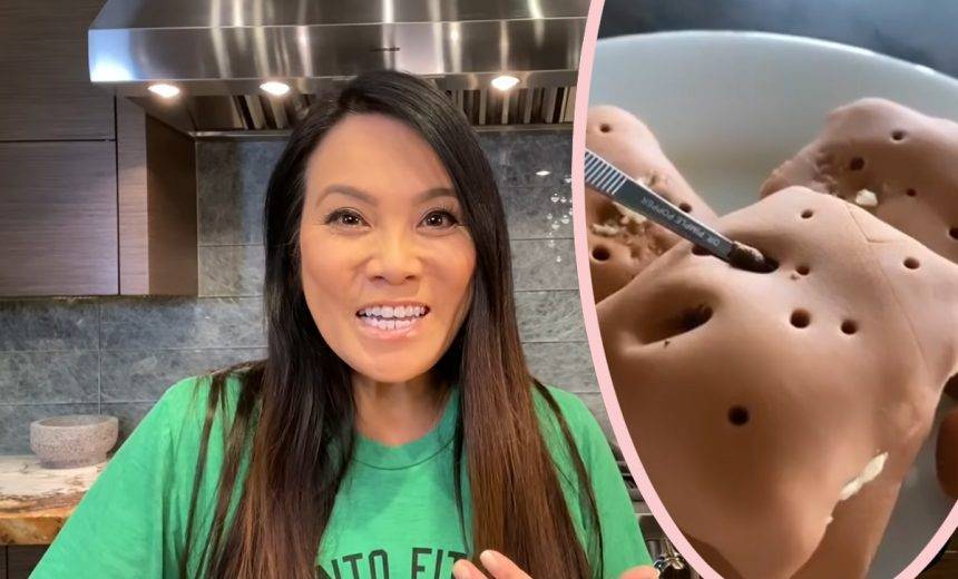 Dr. Pimple Popper Goes Too Far For Some Fans With Blackhead Rice Krispie Treats Baking Video! - perezhilton.com - county Lee - city Sandra, county Lee