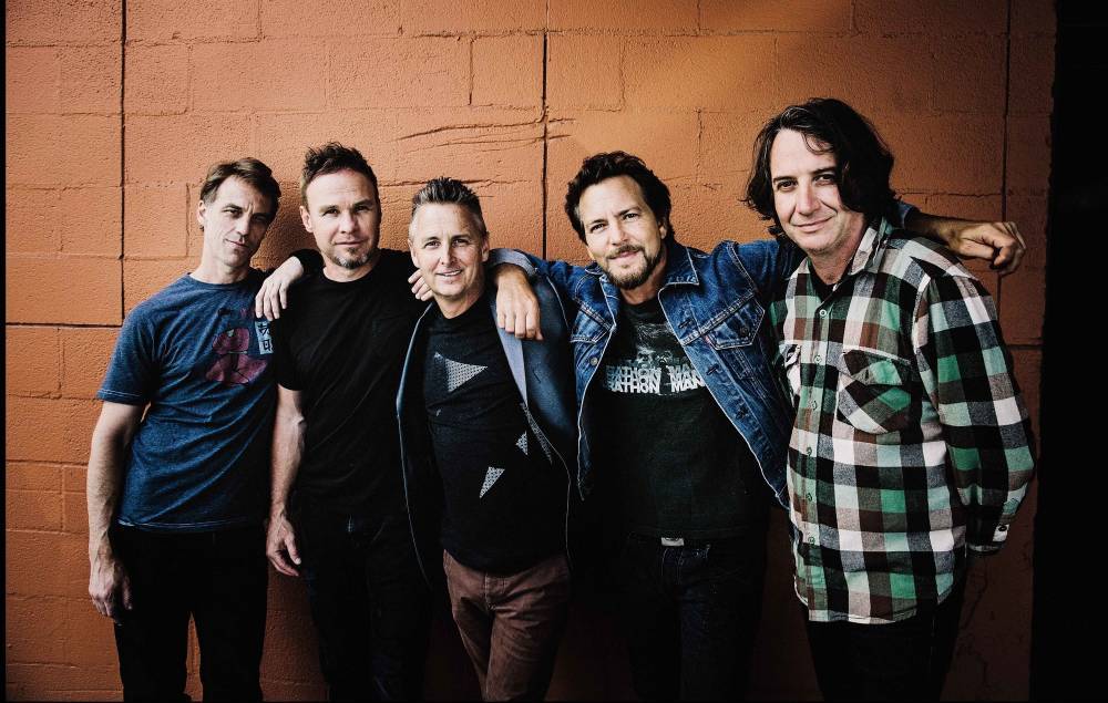 Pearl Jam - Pearl Jam fans can listen to a preview of their new album ‘Gigaton’ through a telephone hotline - nme.com