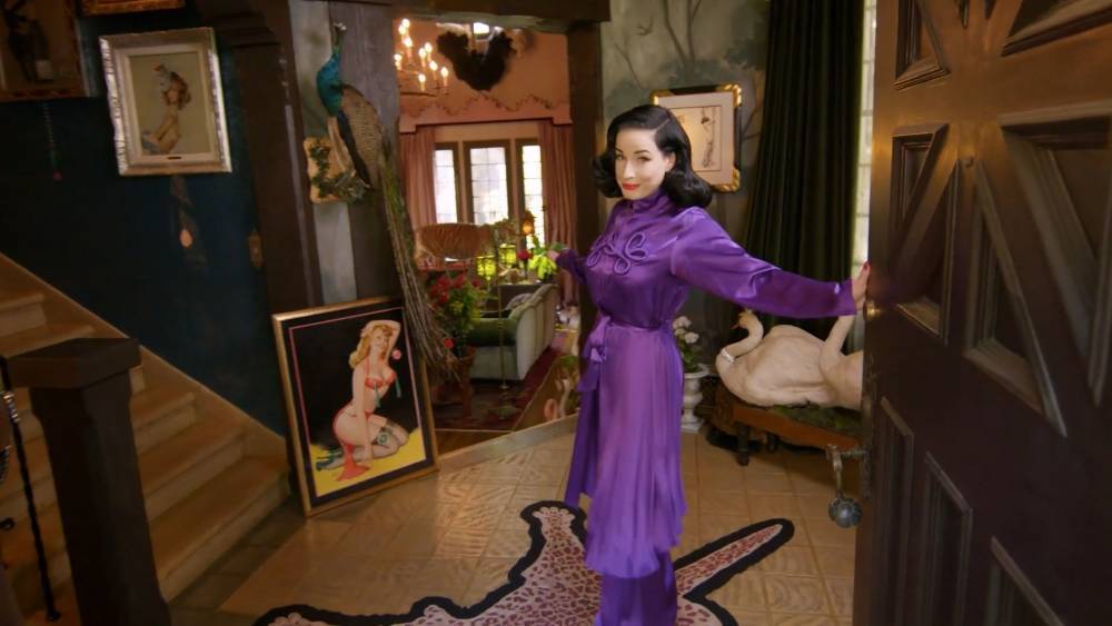 Dita Von Teese’s House Is Filled With Taxidermy - etcanada.com - Britain
