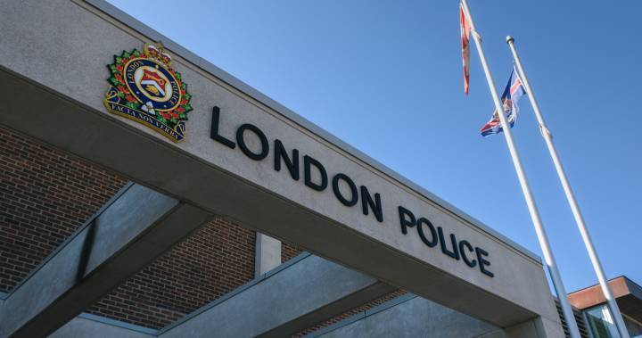 Coronavirus: London police close headquarters to the public - globalnews.ca
