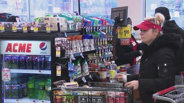 Online vs. in-store grocery shopping during COVID-19 - fox29.com