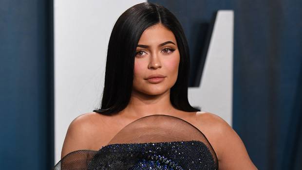 Kylie Jenner - Kylie Jenner Faces Backlash For Using $450 Louis Vuitton Chopsticks While ‘People Are Starving’ - hollywoodlife.com