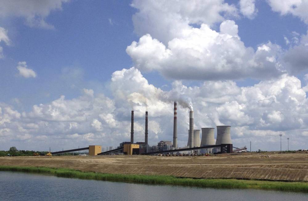 Donald Trump - Mitch Macconnell - Iconic plant's end spells doom for struggling coal industry - clickorlando.com - state Tennessee