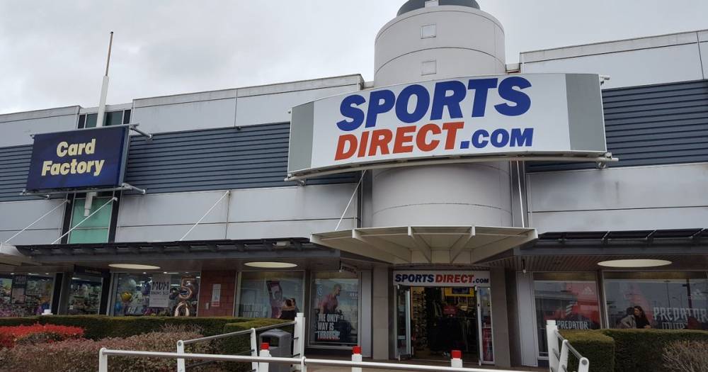 Chris Wootton - Sports Direct under fire for keeping stores open during coronavirus lockdown after bosses claim store is 'vital' - manchestereveningnews.co.uk - Britain