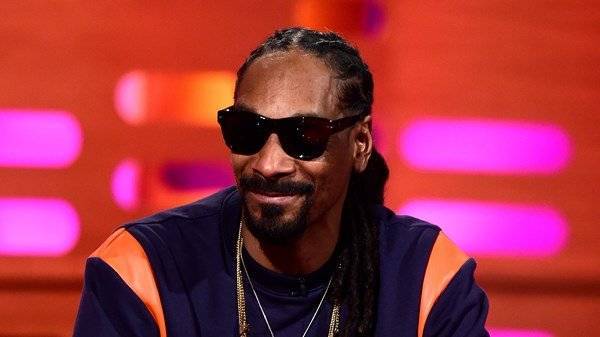 Danny Devito - Snoop Dogg - Snoop Dogg has ‘real important message’ to ‘stay at home’ - breakingnews.ie - Usa