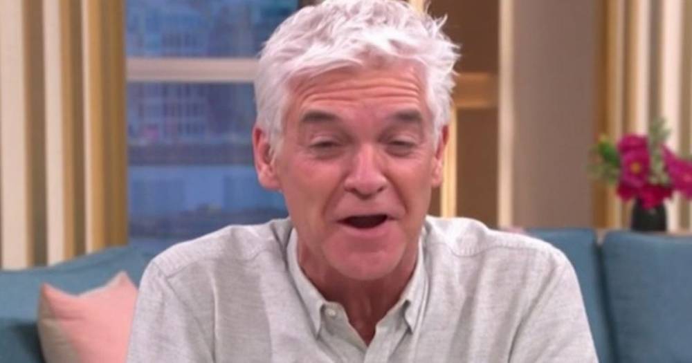 Holly Willoughby - Phillip Schofield - Phillip Schofield in tears over major hand sanitiser blunder on This Morning - dailystar.co.uk