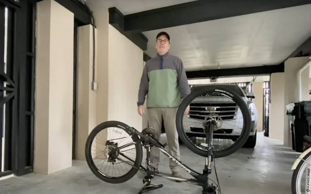 Stephen Colbert Tries To Change His Bicycle Tire In Self-Isolation - etcanada.com