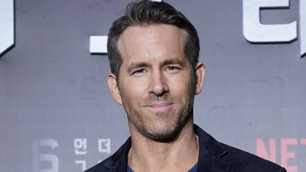 Ryan Reynolds Jokes That Celebrities Will Be the Ones to Get Us Through This Time of Crisis - etonline.com