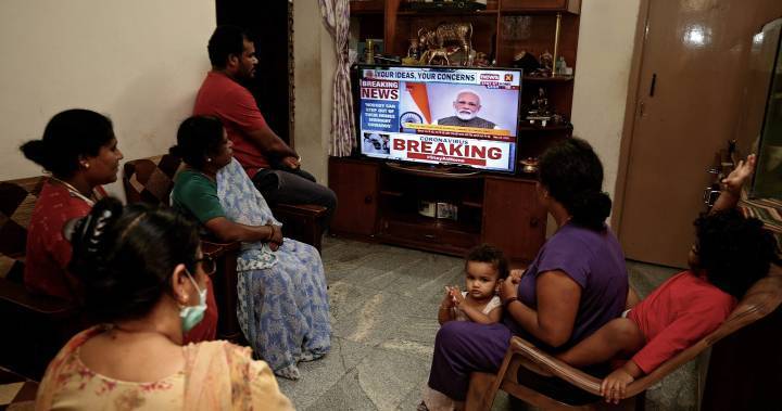Narendra Modi - India sets 21-day ‘total lockdown’ in fight against coronavirus pandemic - globalnews.ca - India
