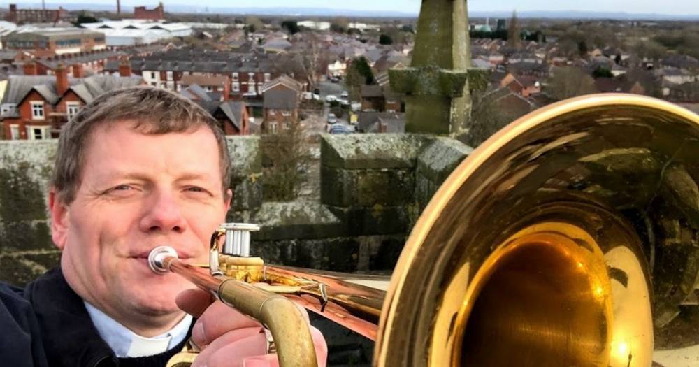 Vicar plays trumpet hymn on a Leigh church rooftop to cheer up worshippers amid the coronavirus outbreak - manchestereveningnews.co.uk - Italy