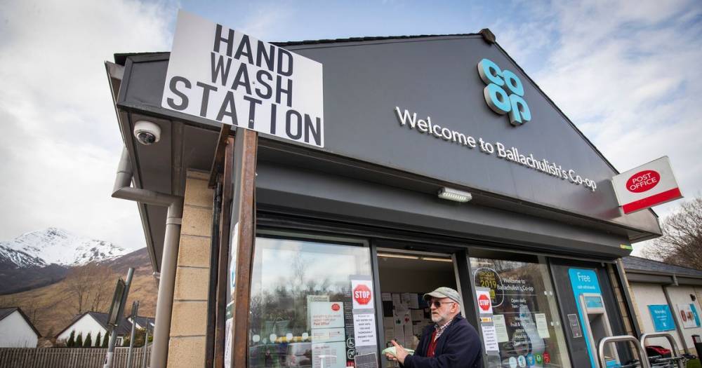 Handwash station set up outside Co-op in desperate bid to fight coronavirus - dailyrecord.co.uk - Britain - Scotland