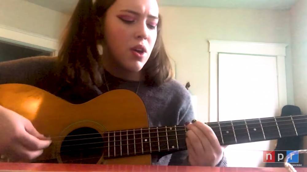 Soccer Mommy Performs Tiny Desk Concert From Nashville Home - etcanada.com - city Nashville