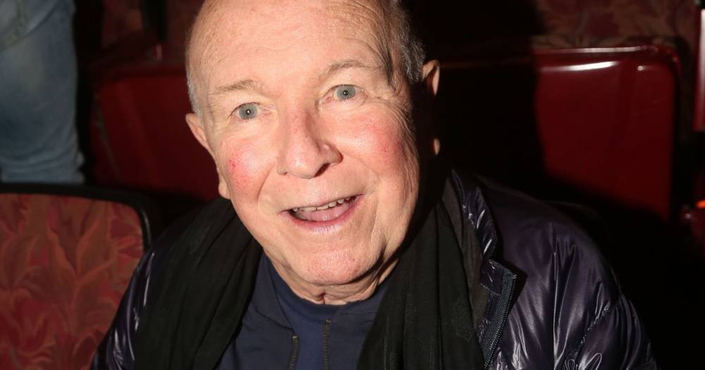 Terrence Macnally - Terrence McNally dies aged 81 of coronavirus after suffering complications - mirror.co.uk