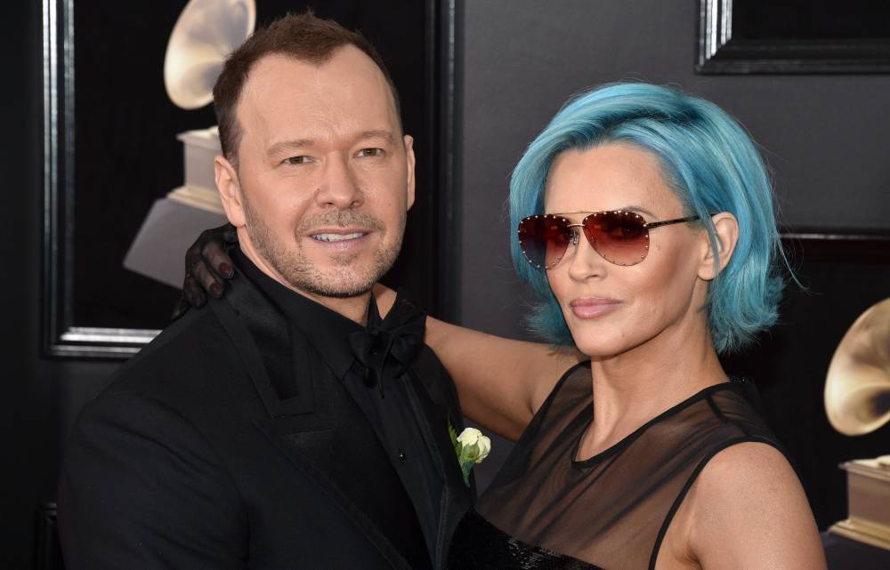 Jenny Maccarthy - Donnie Wahlberg - Jenny McCarthy Touches On ‘Silver Lining’ Of Coronavirus: ‘It’s Giving Us’ Time ‘To Work On Our S**t’ - etcanada.com