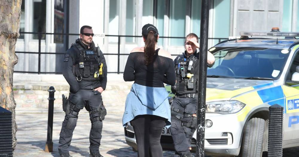 Boris Johnson - Coronavirus: Police patrol streets to enforce Britain's strict new lockdown rules - mirror.co.uk - Britain